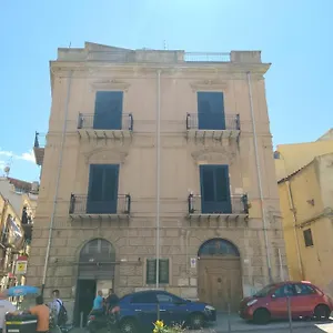 https://la-dimora-di-ercole.sicilyhotelsitaly.net